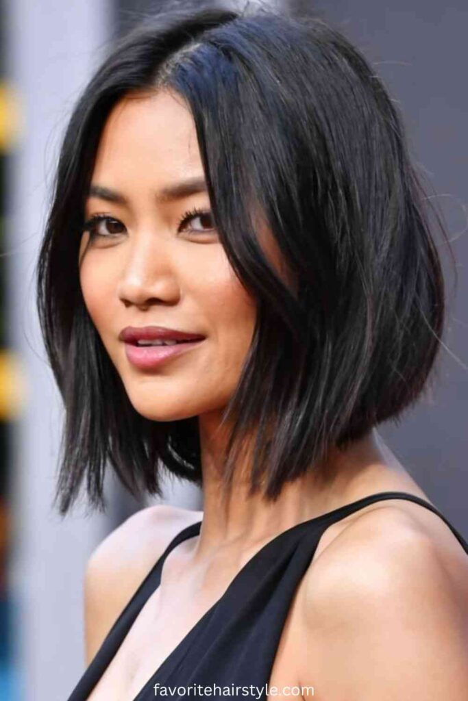 Straight Layered Bob with Defined Ends