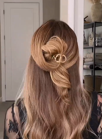 Claw Clip Hairstyles for Thin Hair