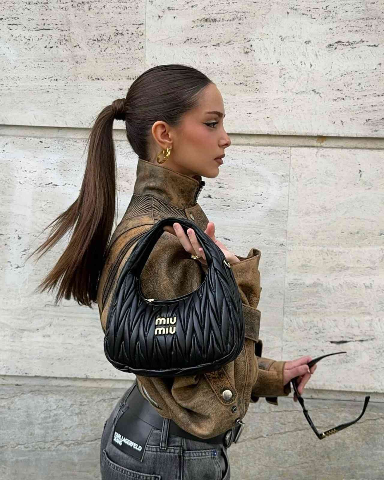 Women Deep Side Part Hairstyle