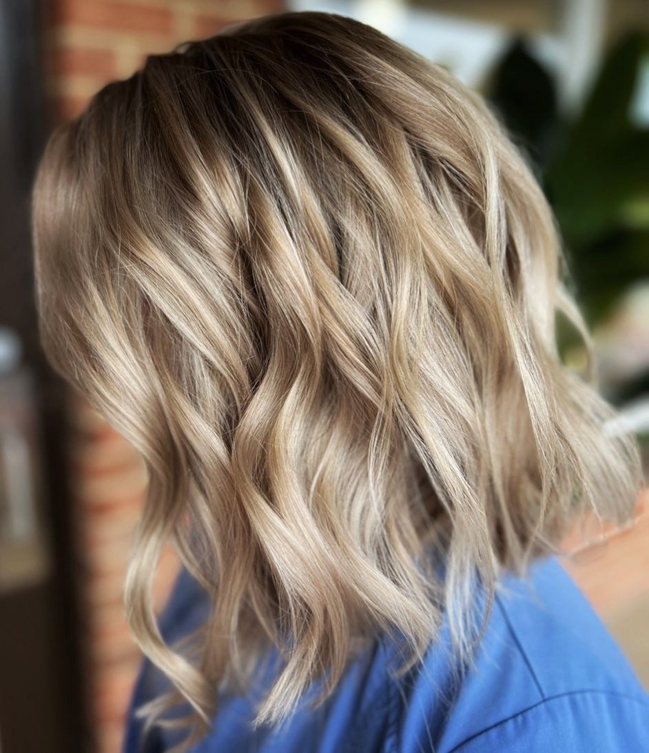 Women Lob with Waves Hairstyle